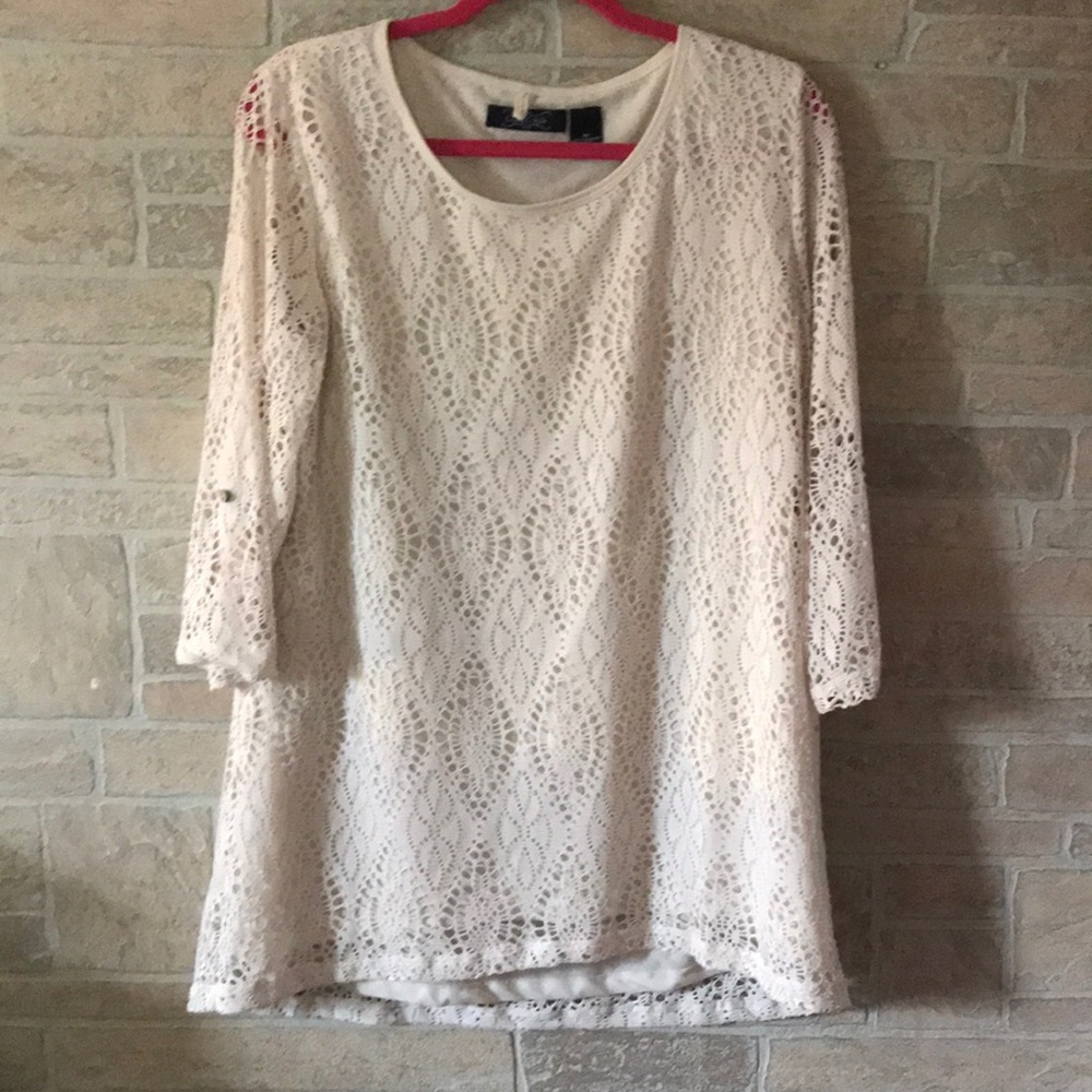 ✅Crystal Kobe Lace Blouse with sheer sleeves